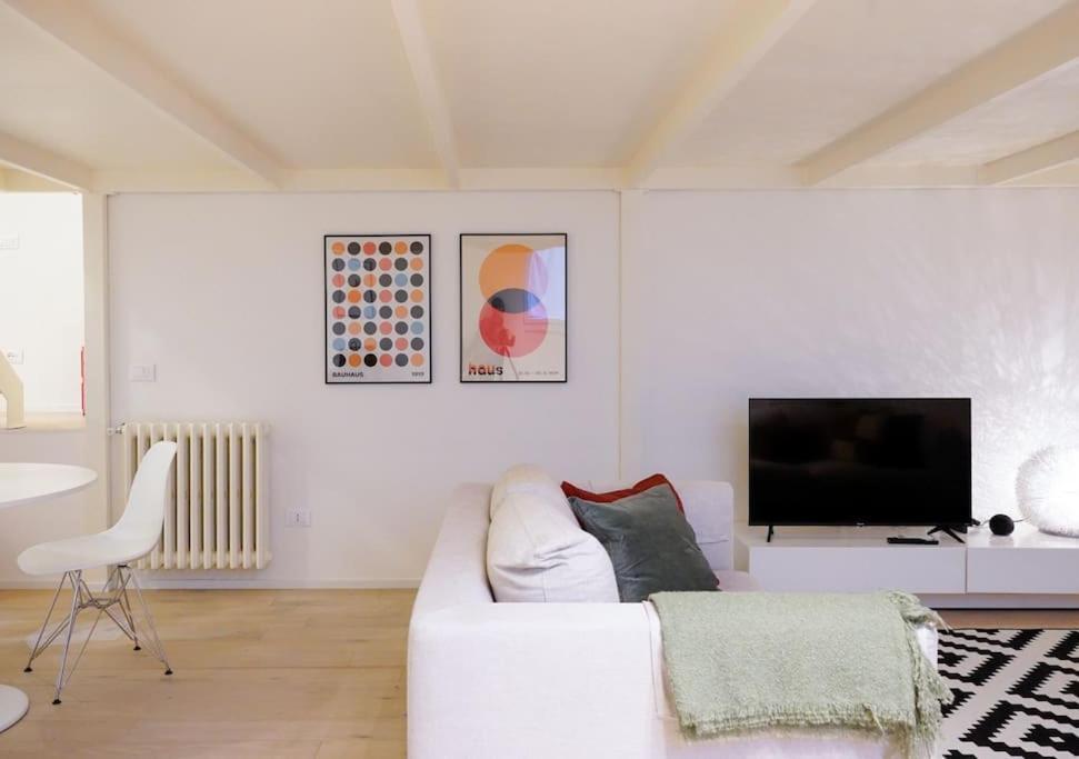 밀라노 Navigli-Bocconi Spazio Luce Design 아파트 외부 사진